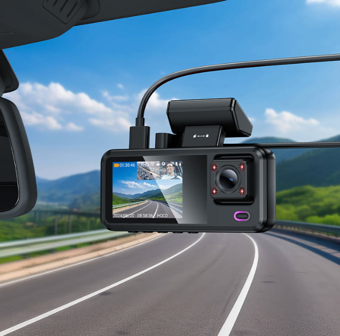 HOCO - Dash cam “DV15” tri-channel driving recorder