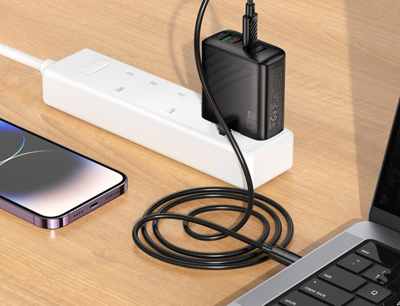Hoco - CS27B 4 Port Charger With Type-C To Type-C Cable