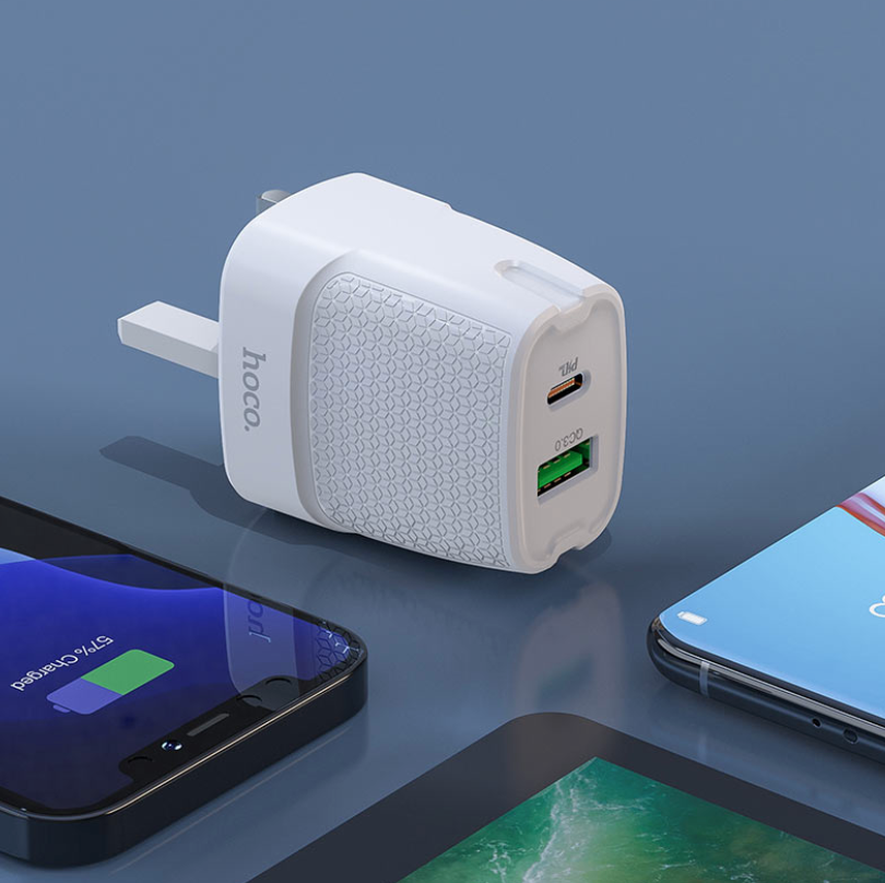 Hoco - Quick charger Bright PD20W + QC3.0 UK plug